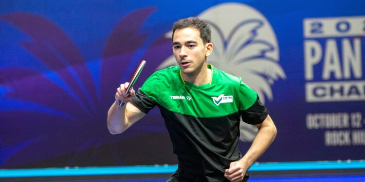 Hugo Calderano estreou com derrota na temporada