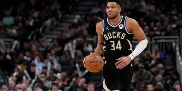 Giannis Antetokounmpo pode ser trocado pelos Bucks nesta temporada
