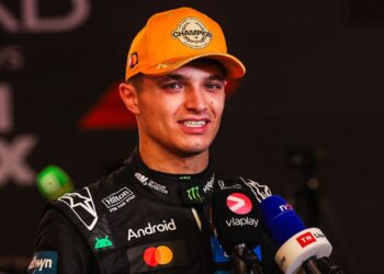 Lando Norris participou do terceiro dia de Shakedown em Barcelona