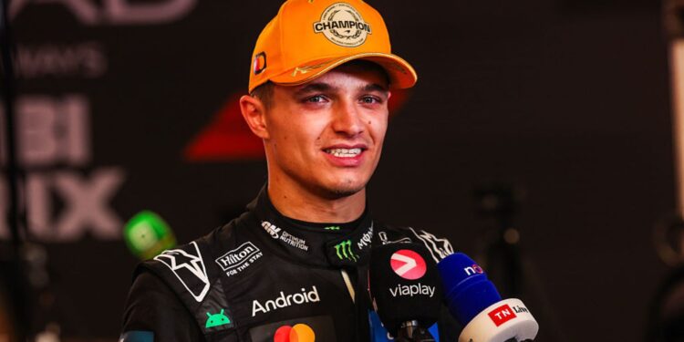 Lando Norris participou do terceiro dia de Shakedown em Barcelona