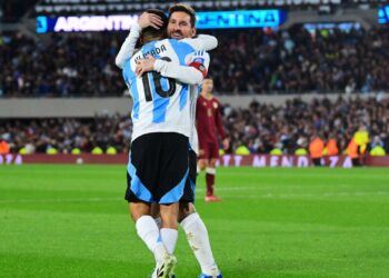 Palmeiras faz proposta pelo meio Thiago Almada