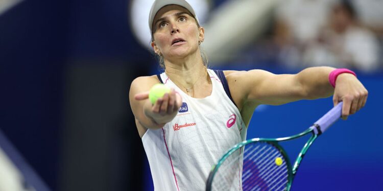 A brasileira Bia Haddad Maia perdeu para a canadense Victoria Mboko