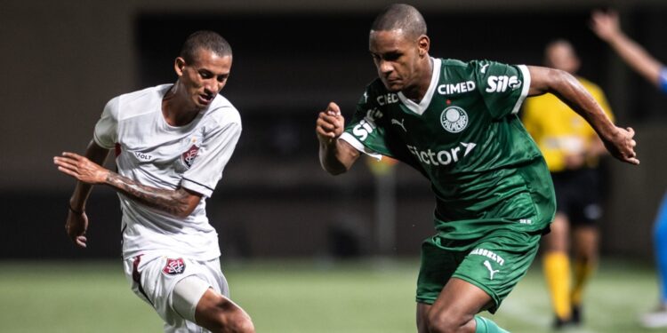 Coordenador das categorias de base do Palmeiras critica desempenho da equipe