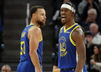 Os Warriors venceram os Knicks com show de Curry e Butler
