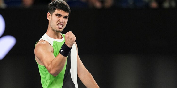Carlos Alcaraz estreia com vitória no Australian Open