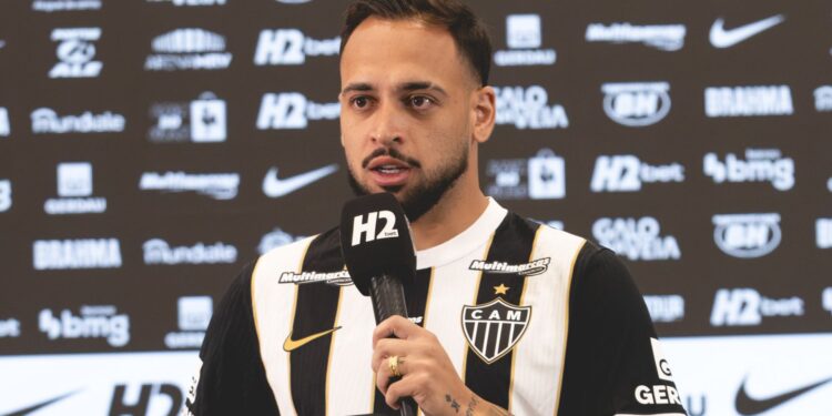 Maycon é apresentado oficialmente pelo Atlético-MG