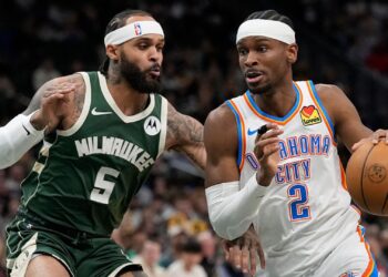 O Thunder venceu os Bucks com destaque para a atuação de Shai