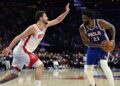 O Philadelphia 76ers venceu o Houston Rockets na prorrogação