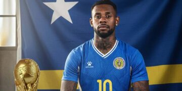 O capitão Leandro Bacuna guia Curaçau na Copa do Mundo FIFA 2026 com experiência europeia, técnica e liderança em campo.