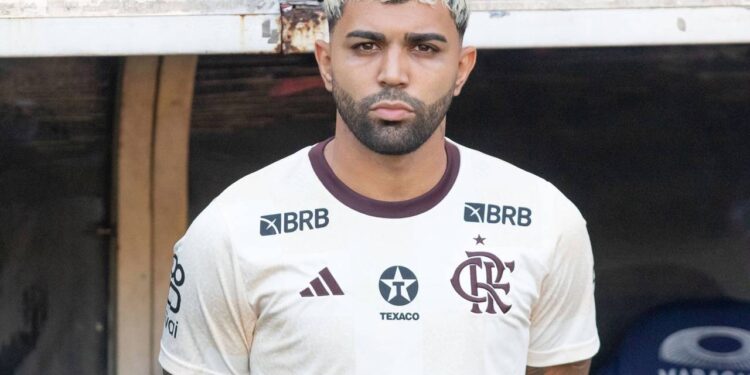 Conheça a carreira de Gabigol e os números que consolidam seu legado entre os maiores atacantes do Brasil