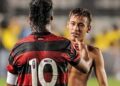 Neymar e Ronaldinho após partida - Fonte: Instagram/@flamengo