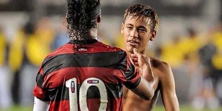 Neymar e Ronaldinho após partida - Fonte: Instagram/@flamengo