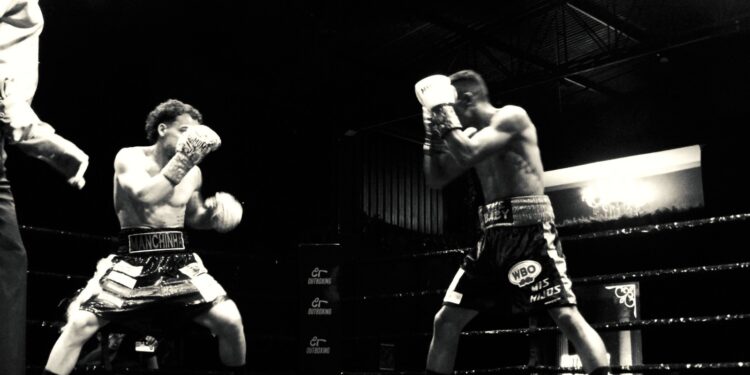 Rubens Manchinha venceu o venezuelano Abraham “El Baby” Medina - Foto: Fernando Tucori