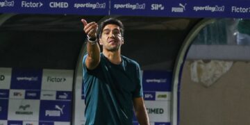 Abel Ferreira durante jogo do Palmeiras
