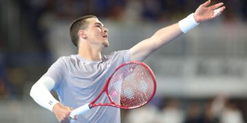 João Fonseca em jogo amistoso antes de temporada da ATP