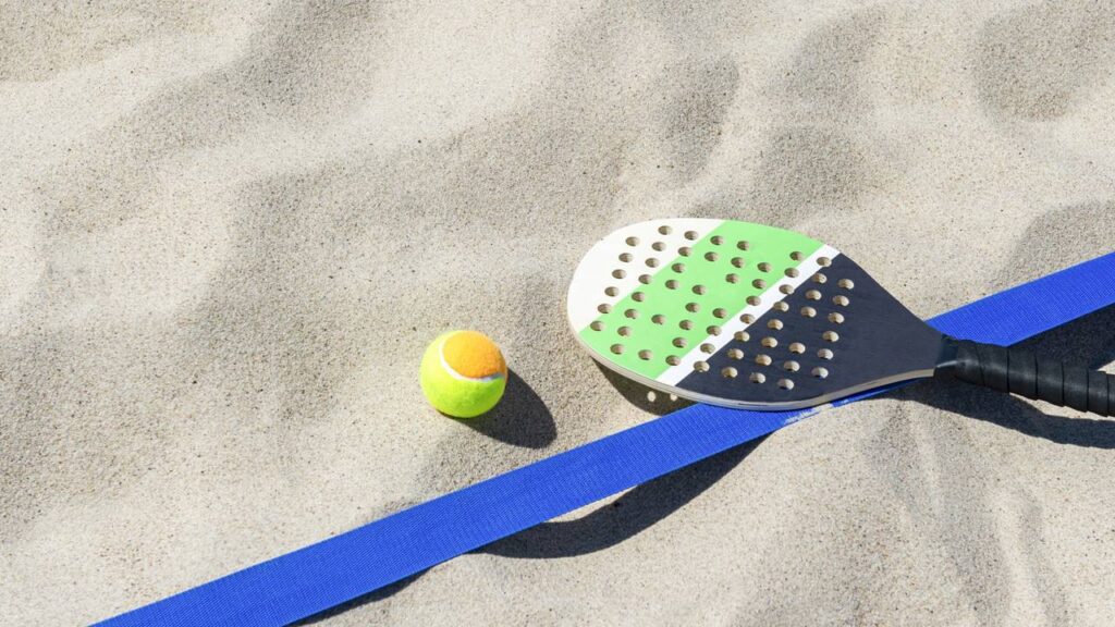 3 acessórios essenciais para jogar beach tennis com segurança
