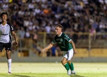 Lance do jogo entre Corinthians e Guarani