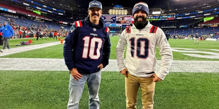 Fiduma e Jeca em jogo da NFL