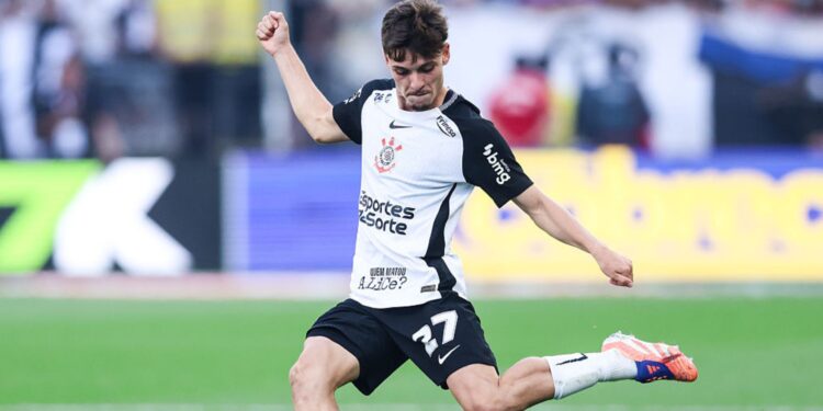 Breno Bidon entra na mira do Flamengo