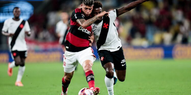 Lance do jogo entre Flamengo e Vasco