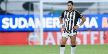 Hulk segue na mira do Fluminense