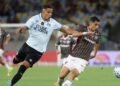Lance do jogo entre Fluminense e Grêmio