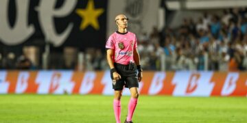 FPF opta pelo afastamento do árbitro de Santos x Corinthians
