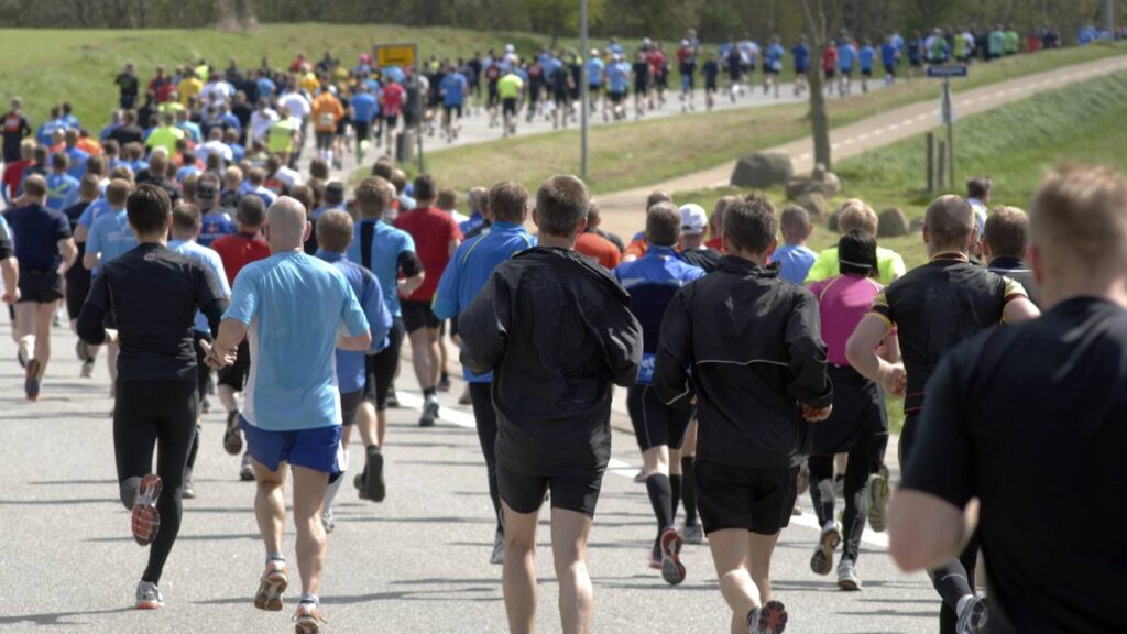 Participar de corridas de rua é caro? Saiba quais são os custos reais