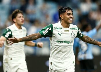 Facundo Torres durante jogo do Palmeiras