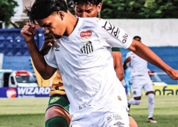 Lance do jogo entre Santos e Cuiabá pela Copinha 2026