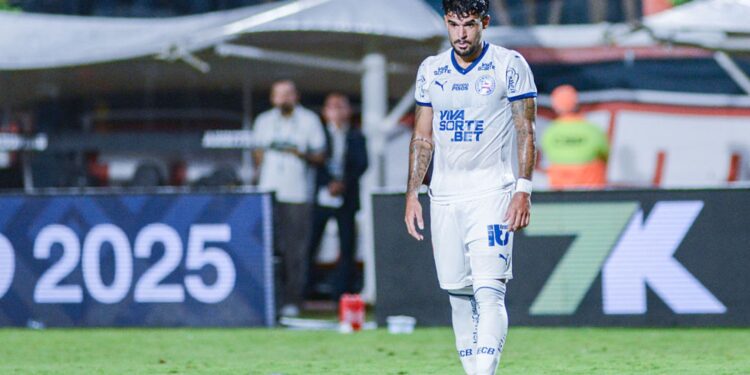 Na mira do São Paulo: Cauly durante jogo do Bahia