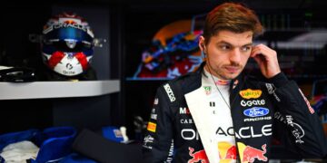 Verstappen durante testes em Barcelona