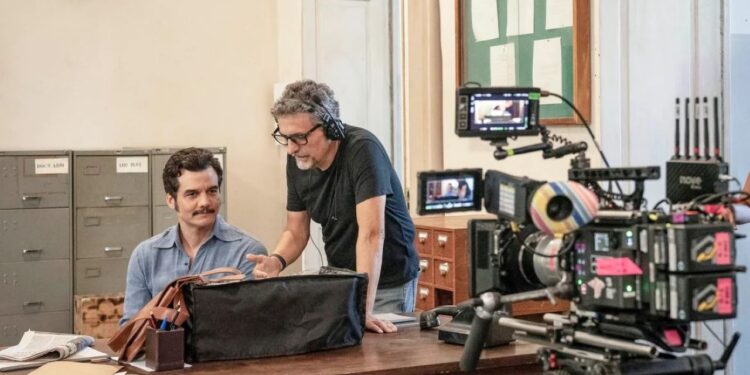 Vencedores do Globo de Ouro, o filme “O Agente Secreto” e o ator Wagner Moura têm ligação com futebol