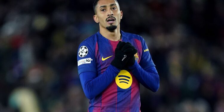 Raphinha não treinou nesta quinta pelo Barcelona