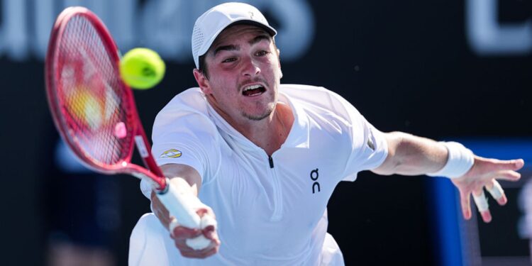 João Fonseca caiu duas posições no último ranking da ATP