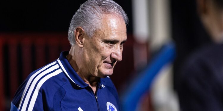 Tite mais derrotas do que vitórias em 2026 sob o comando do Cruzeiro