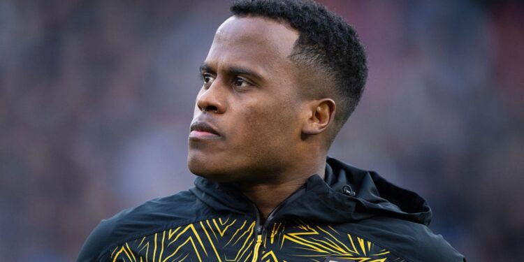 Jhon Arias está no radar do Palmeiras nesta janela de transferências