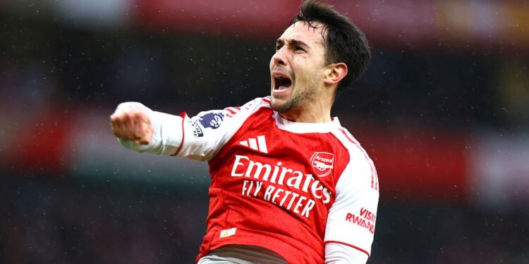 Martin Zubimendi marcou o primeiro gol do Arsenal na vitória sobre o Sunderland