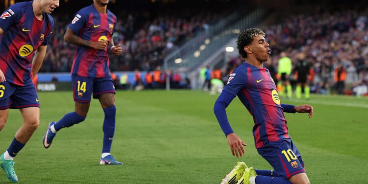 Lamine Yamal marcou um belo gol na vitória do Barcelona sobre o Mallorca