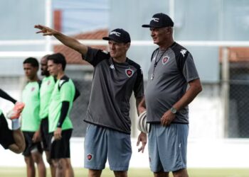 Lisca foi anunciado como treinador do Botafogo-PB na última semana