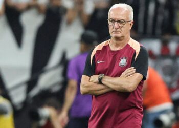Nos pênaltis, o Corinthians garantiu vaga na semifinal do Paulistão