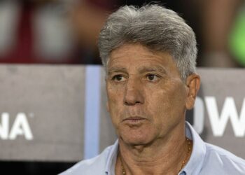 Renato Gaúcho é o favorito para assumir o comando do Vasco