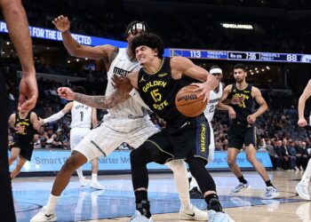 Gui Santos foi um dos destaques na vitória dos Warriors sobre os Grizzlies