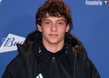 Kimi Antonelli sofre acidente de carro em San Marino