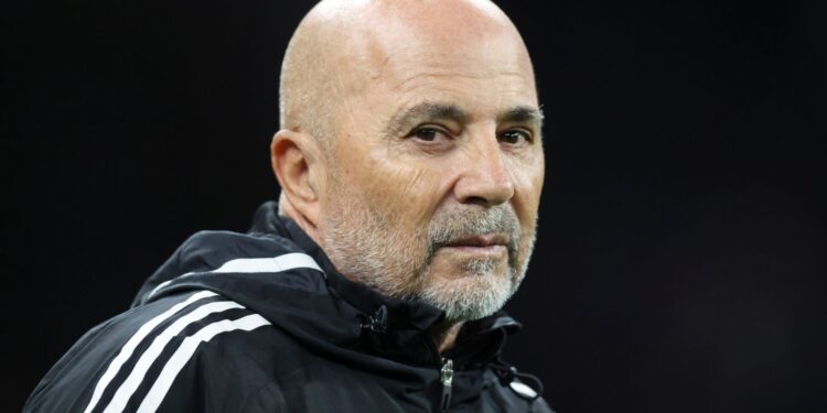 Treinador argentino é o favorito para assumir a vaga deixada por Jorge Sampaoli