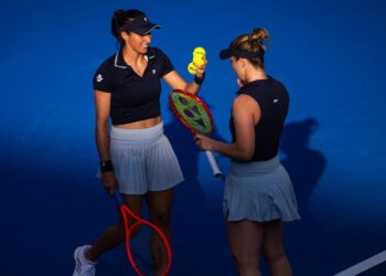 Stefani e Dabrowski estão na semifinal do WTA 1000 de Dubai
