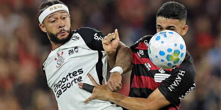 Memphis Depay gera polêmica com postagem criticando duramente a estrutura da Arena da Baixada
