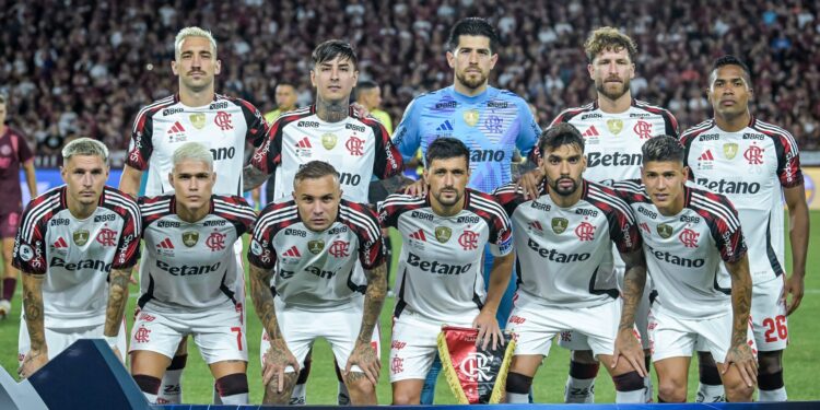 Torcida aponta crise no Flamengo e cobra mudanças imediatas após atuação apática na Argentina