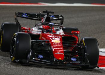 Charles Leclerc domina último dia no Bahrein e coloca Ferrari no topo da pré-temporada da F1