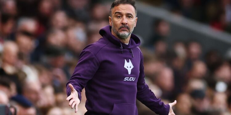 Técnico português surge como favorito para assumir clube da Premier League